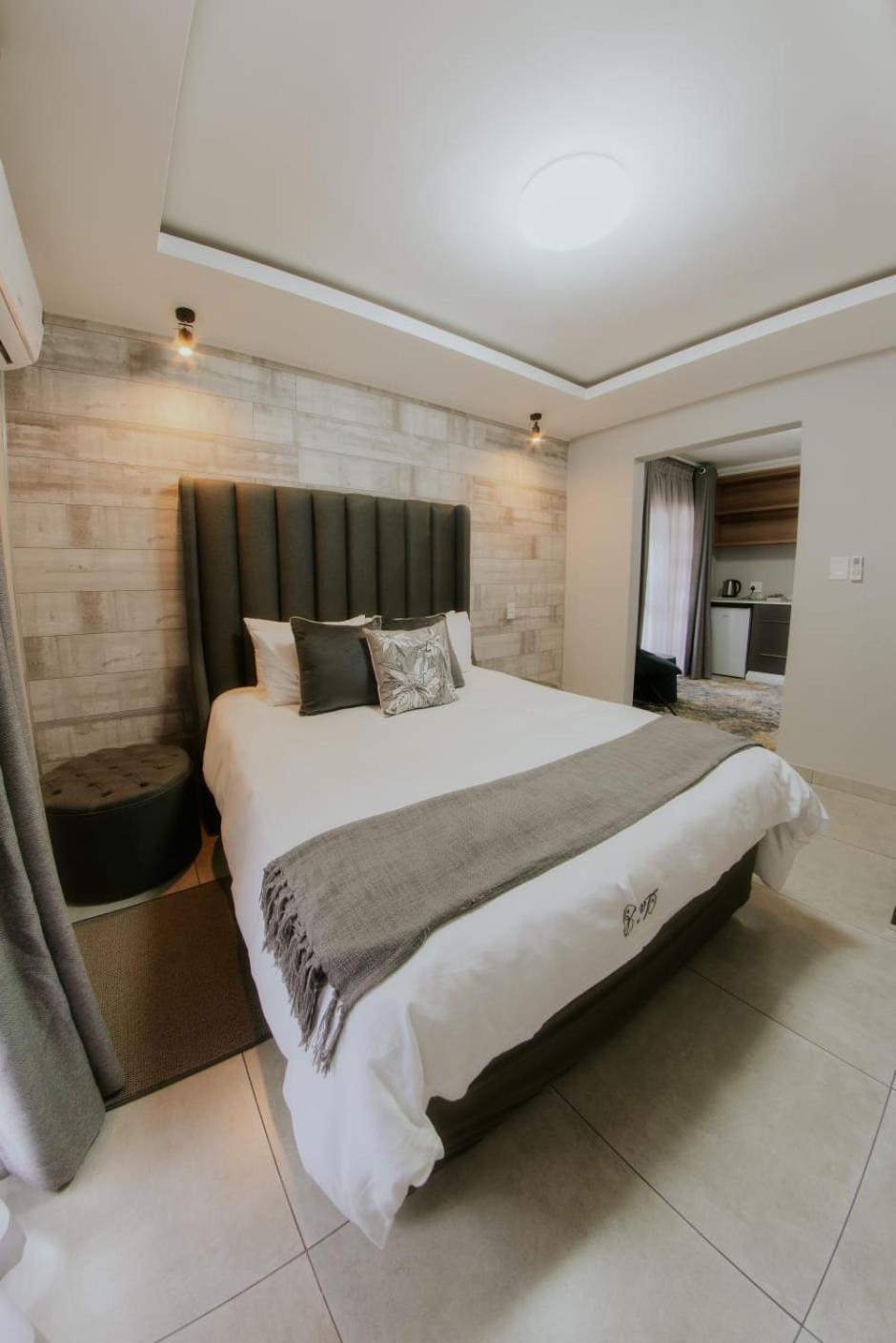 La Grace Hotel เคมป์ตัน พาร์ค ภายนอก รูปภาพ