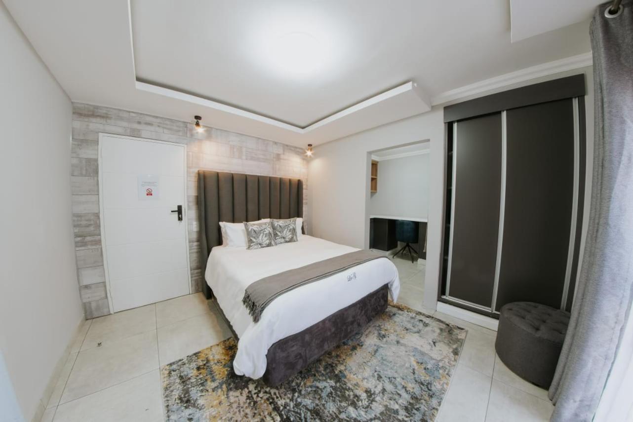 La Grace Hotel เคมป์ตัน พาร์ค ภายนอก รูปภาพ